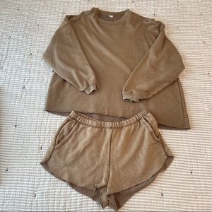 Aerie Tan Loungewear Set - Crewneck Sweatshirt & Sweat shorts - Size M/L